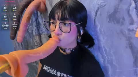 linda_sofi__ online show from June 2026 09:05:02 PM