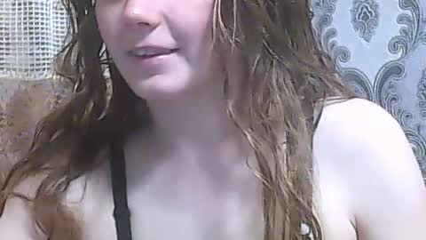Snapshot of lindaahskysx chatting on June 2026 09:19:01 PM LindaAhSkysX online show from June 2026 09:19:01 PM