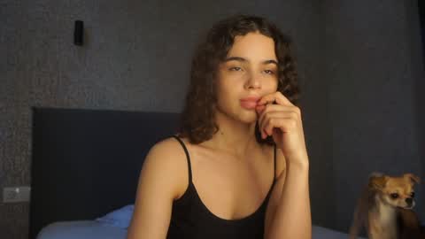 Snapshot of lindaaii chatting on June 2026 01:39:02 PM Linda online show from June 2026 01:39:02 PM