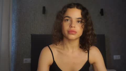 Snapshot of lindaaii chatting on June 2026 01:53:02 PM Linda online show from June 2026 01:53:02 PM