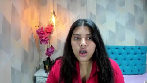 Snapshot of lindabreexlove chatting on May 2026 01:50:01 PM online show from May 2026 01:50:01 PM
