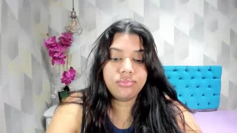 Snapshot of lindabreexlove chatting on May 2026 05:19:01 PM online show from May 2026 05:19:01 PM
