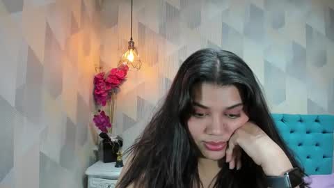 Snapshot of lindabreexlove chatting on May 2026 06:03:01 PM online show from May 2026 06:03:01 PM
