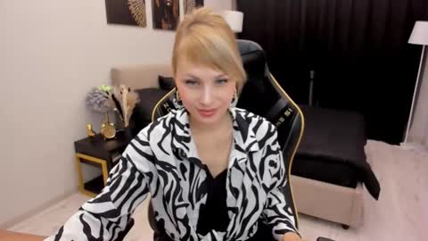 Snapshot of lindasandy chatting on October 2025 06:13:02 AM lindasandy online show from October 2025 06:13:02 AM
