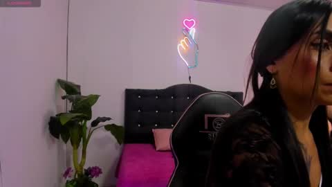 Linda  online show from March 2026 03:54:01 AM