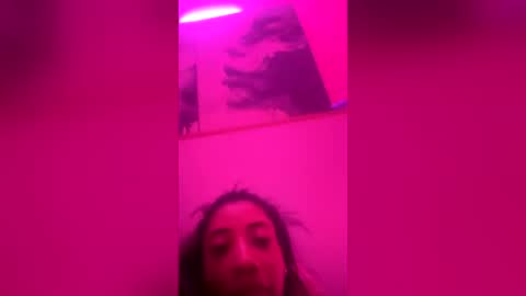 Snapshot of lindseycoxx chatting on June 2026 05:27:01 AM Lin online show from June 2026 05:27:01 AM