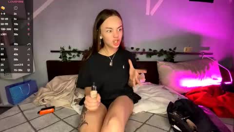 Kate online show from November 2025 02:27:02 PM