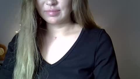 Snapshot of lindsisecret chatting on January 2026 10:01:01 PM Anna online show from January 2026 10:01:01 PM