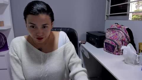 Snapshot of lindsy31 chatting on October 2025 10:23:02 PM Lindsy online show from October 2025 10:23:02 PM