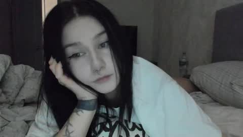 Lina online show from March 2026 12:11:01 PM