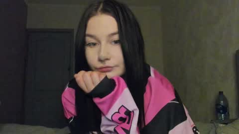 Lina online show from April 2026 10:38:02 AM