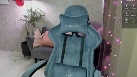 Lina online show from June 2026 06:52:01 AM