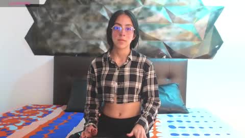 ling ling24 online show from December 2024 12:05:01 PM