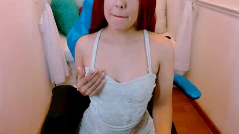 Snapshot of linger_3_9 chatting on December 2024 10:04:02 PM V A L E  N T I N A online show from December 2024 10:04:02 PM