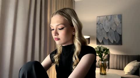 Emma online show from April 2026 05:07:02 PM