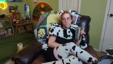 Linzy19 online show from February 2025 03:36:02 PM