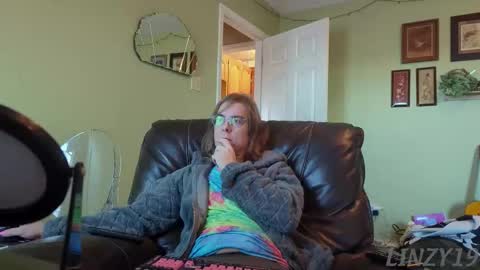 Linzy19 online show from November 2025 02:34:02 PM