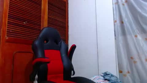 lion_grr online show from January 2025 03:11:02 AM