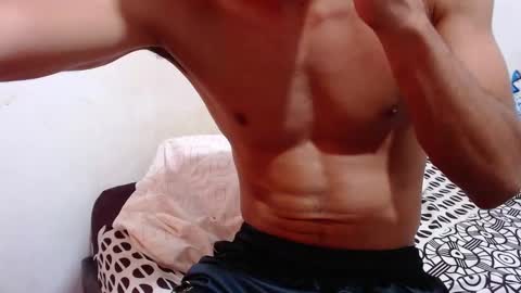 lion_grr online show from October 2025 08:48:02 PM