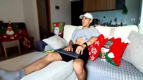 Snapshot of liorvante chatting on December 2025 05:53:01 PM Lior Vante online show from December 2025 05:53:01 PM