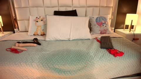 Lisa online show from January 2025 06:32:02 PM