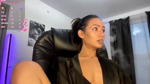 Snapshot of lisa_shultz chatting on October 2025 01:20:01 PM Lisa online show from October 2025 01:20:01 PM