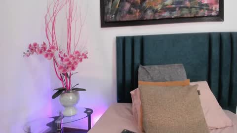 LisaHadwiin online show from February 2025 09:41:02 PM