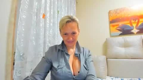 Snapshot of lisasimsx chatting on July 2026 12:17:01 AM Lisasimsxs online show from July 2026 12:17:01 AM