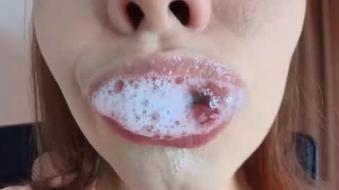 Lisbet online show from March 2026 10:14:02 PM