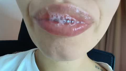 Lisbet online show from April 2026 11:37:01 AM