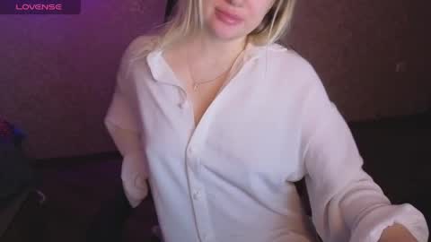 Anna online show from May 2026 12:43:01 PM