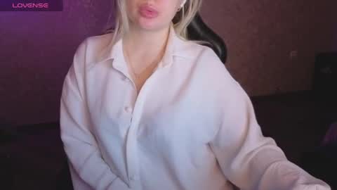 Anna online show from May 2026 12:28:02 AM