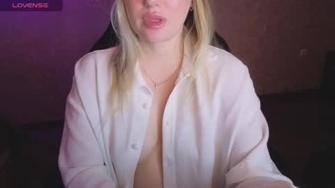 Anna online show from May 2026 01:01:02 AM