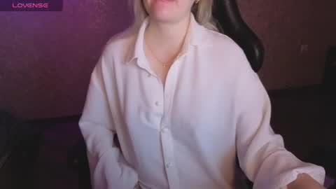 Anna online show from May 2026 01:02:02 AM