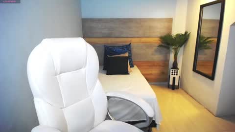 Liseth Fox online show from February 2025 10:52:02 PM