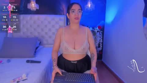 liss_bela online show from September 2025 11:18:01 PM