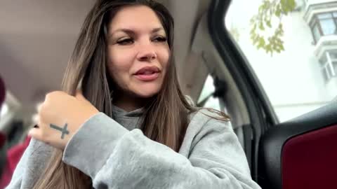 Snapshot of lissa__1 chatting on November 2025 10:04:02 AM Lissa online show from November 2025 10:04:02 AM