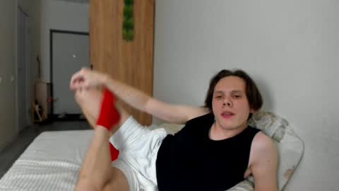 Snapshot of lissa_alfie chatting on December 2024 04:03:02 AM Alfie online show from December 2024 04:03:02 AM