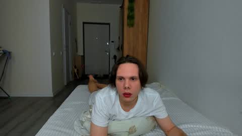 Snapshot of lissa_alfie chatting on December 2024 08:06:02 PM Alfie online show from December 2024 08:06:02 PM