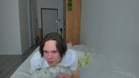 Snapshot of lissa_alfie chatting on December 2024 09:58:02 PM Alfie online show from December 2024 09:58:02 PM