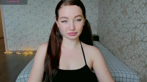 Snapshot of lissa_cristal_ chatting on June 2026 10:04:01 AM lissa_cristal_ online show from June 2026 10:04:01 AM
