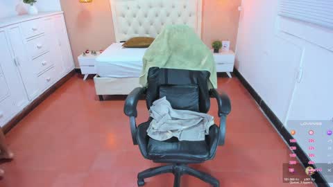 L I S S A  online show from January 2025 09:39:01 AM