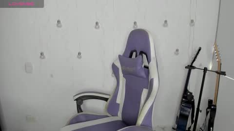 Lissa Kim  online show from February 2026 12:16:01 PM