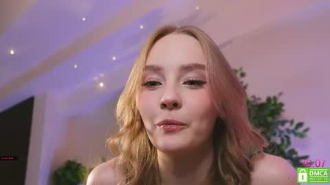 Snapshot of lissa_meooow chatting on July 2026 02:49:01 PM your Liza again. Next stream Dec. 1 at 2 or 3 GMT online show from July 2026 02:49:01 PM