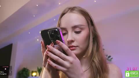 Snapshot of lissa_meooow chatting on July 2026 12:15:01 PM your Liza again. Next stream Dec. 1 at 2 or 3 GMT online show from July 2026 12:15:01 PM