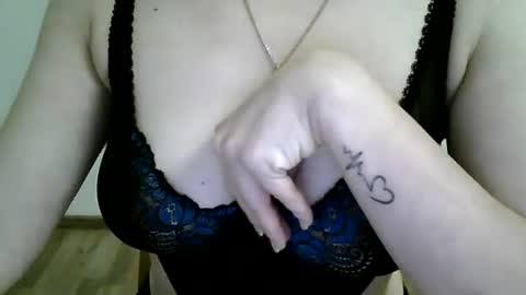 Snapshot of lissa_olsson chatting on January 2025 09:57:01 PM Lissa online show from January 2025 09:57:01 PM