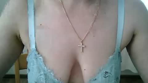 Snapshot of lissa_olsson chatting on January 2025 12:11:02 PM Lissa online show from January 2025 12:11:02 PM