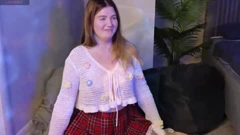 Lissa online show from October 2025 01:28:01 AM