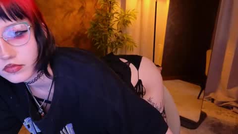 lissaros online show from February 2025 08:04:01 AM