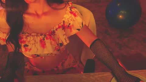 Liss online show from December 2025 03:35:01 AM